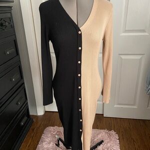 Almost Famous Black and Tan Long Sleeve Dress
